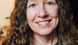 Maureen Furniss