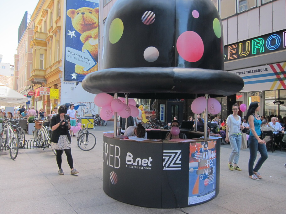 Find us under the hat in the Zagreb city center!
